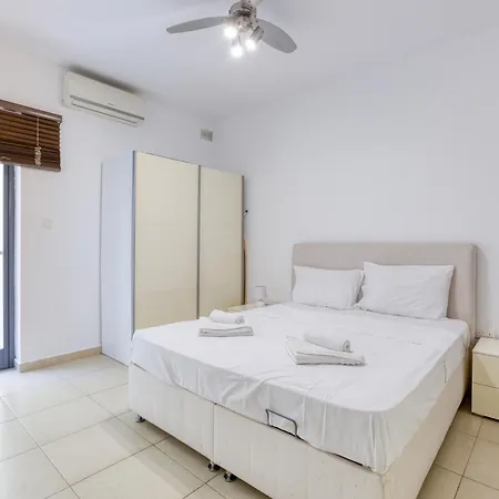 Cosy 2br Just Steps Away From The Promenade By 360 Estates شقة