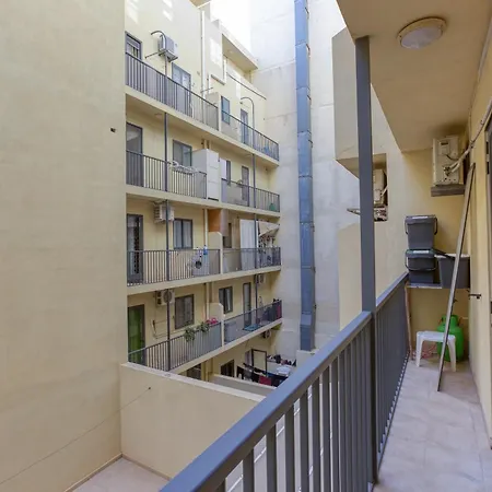 Cosy 2br Just Steps Away From The Promenade By 360 Estates شقة *