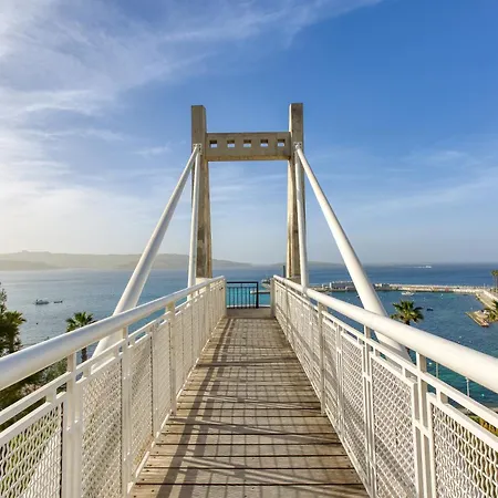 Cosy 2br Just Steps Away From The Promenade By 360 Estates *