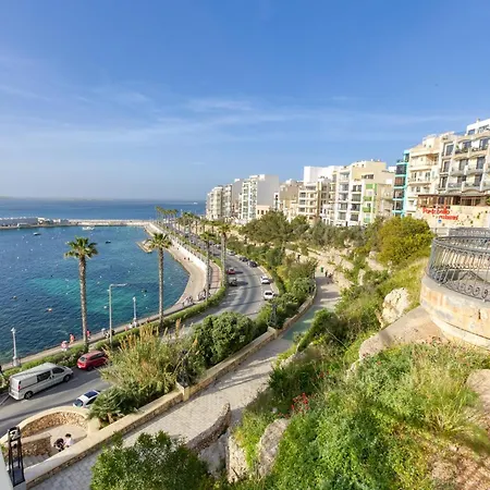 아파트 Cosy 2br Just Steps Away From The Promenade By 360 Estates 세인트폴스베이