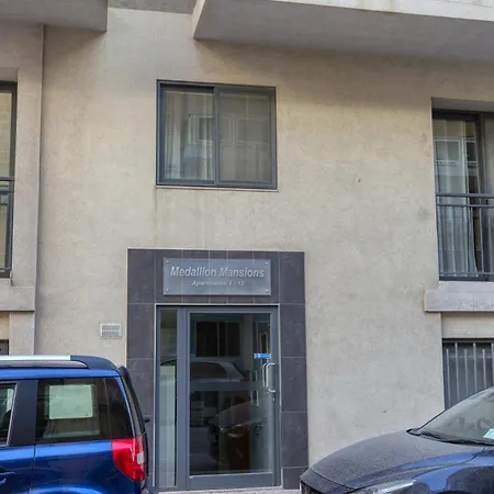 Lejlighed Cosy 2br Just Steps Away From The Promenade By 360 Estates