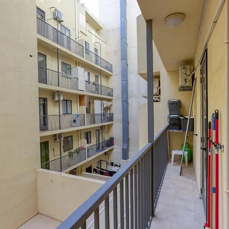 Cosy 2br Just Steps Away From The Promenade By 360 Estates * San Pawl il-Baħar