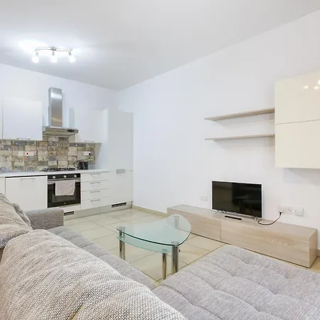 Cosy 2br Just Steps Away From The Promenade By 360 Estates 아파트